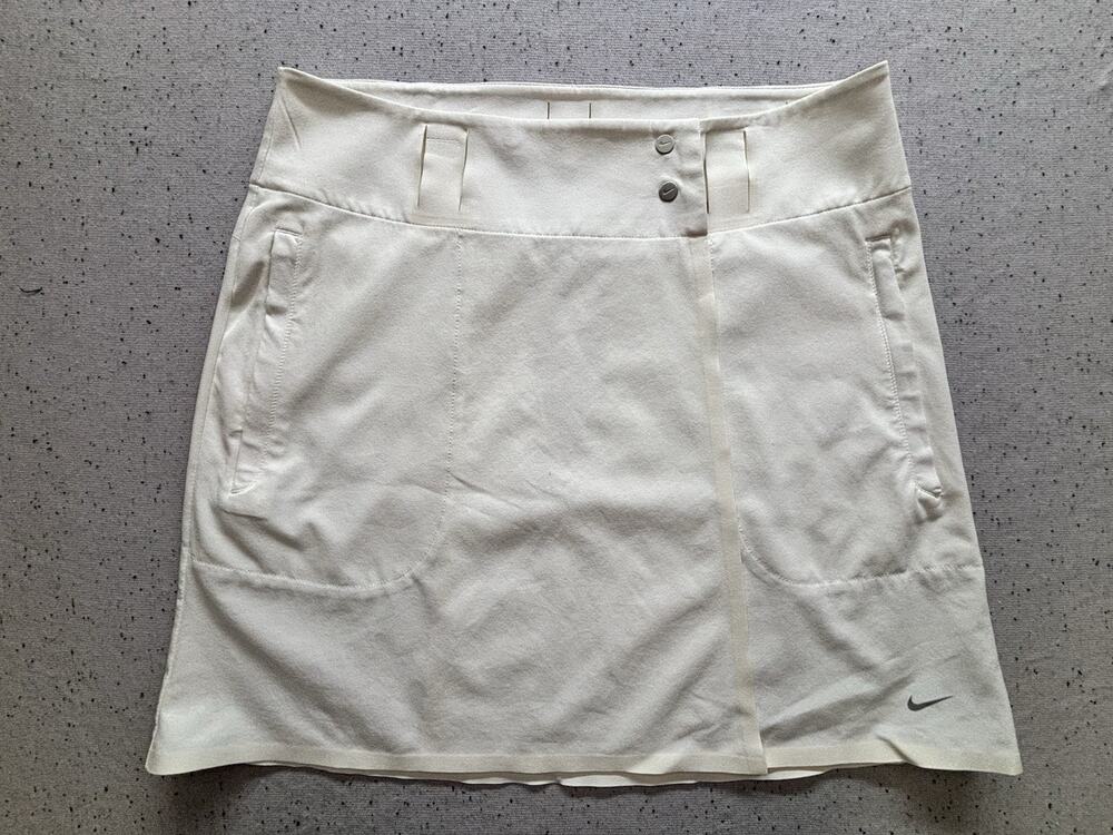 Nike Golf Tour Performance Wrap Skort Womens 2 White Dri-Fit Snap Athletic Skirt